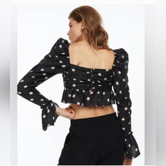 H&M polka dot ruffle top - Picture 1 of 6